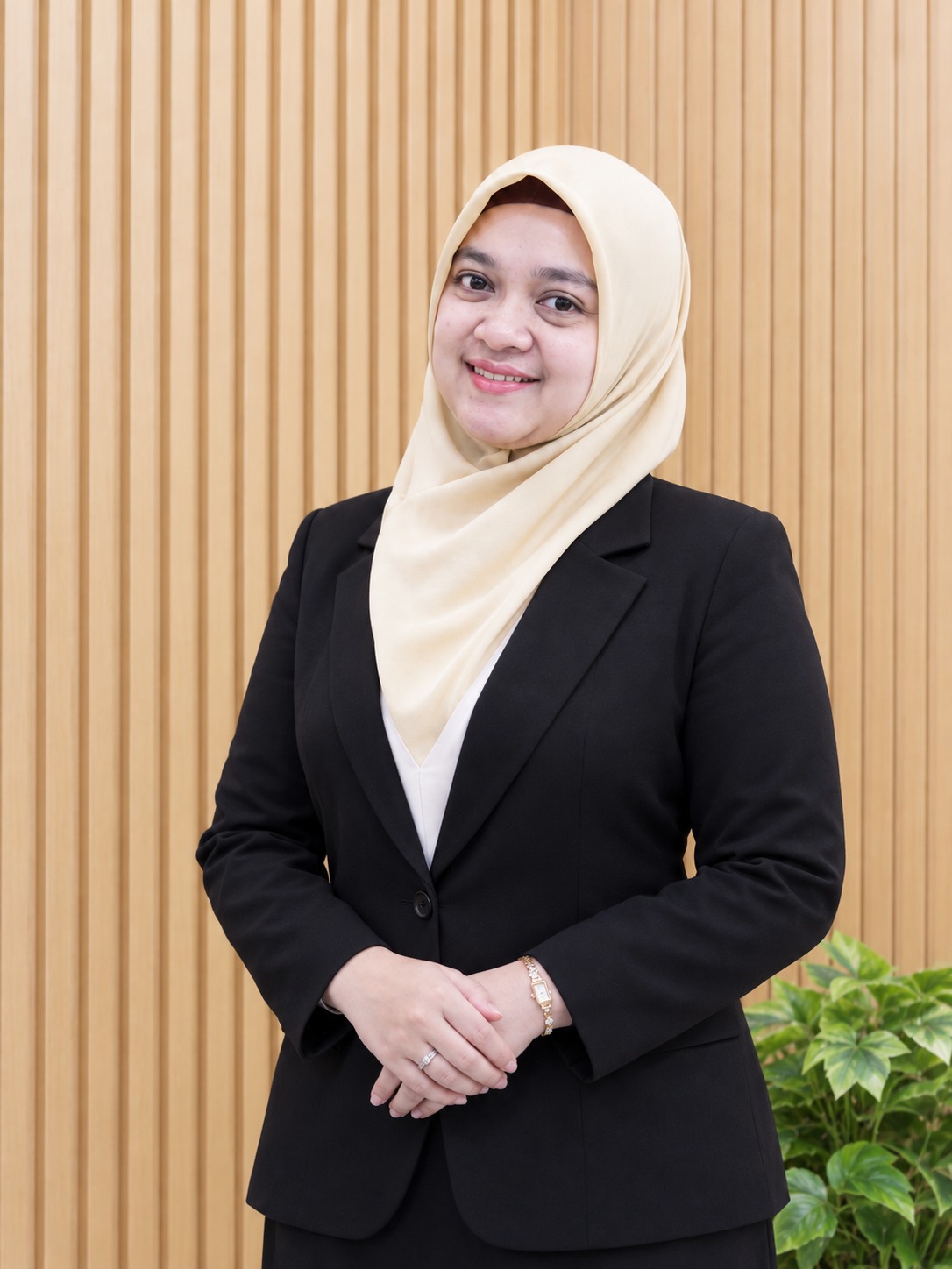 Sari Yustiana, S.Pd., M.Pd.